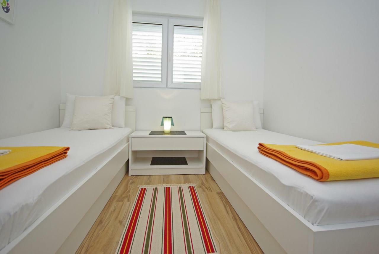 Strandhaus Dalmatien Iva ซาโอสโตรก ภายนอก รูปภาพ